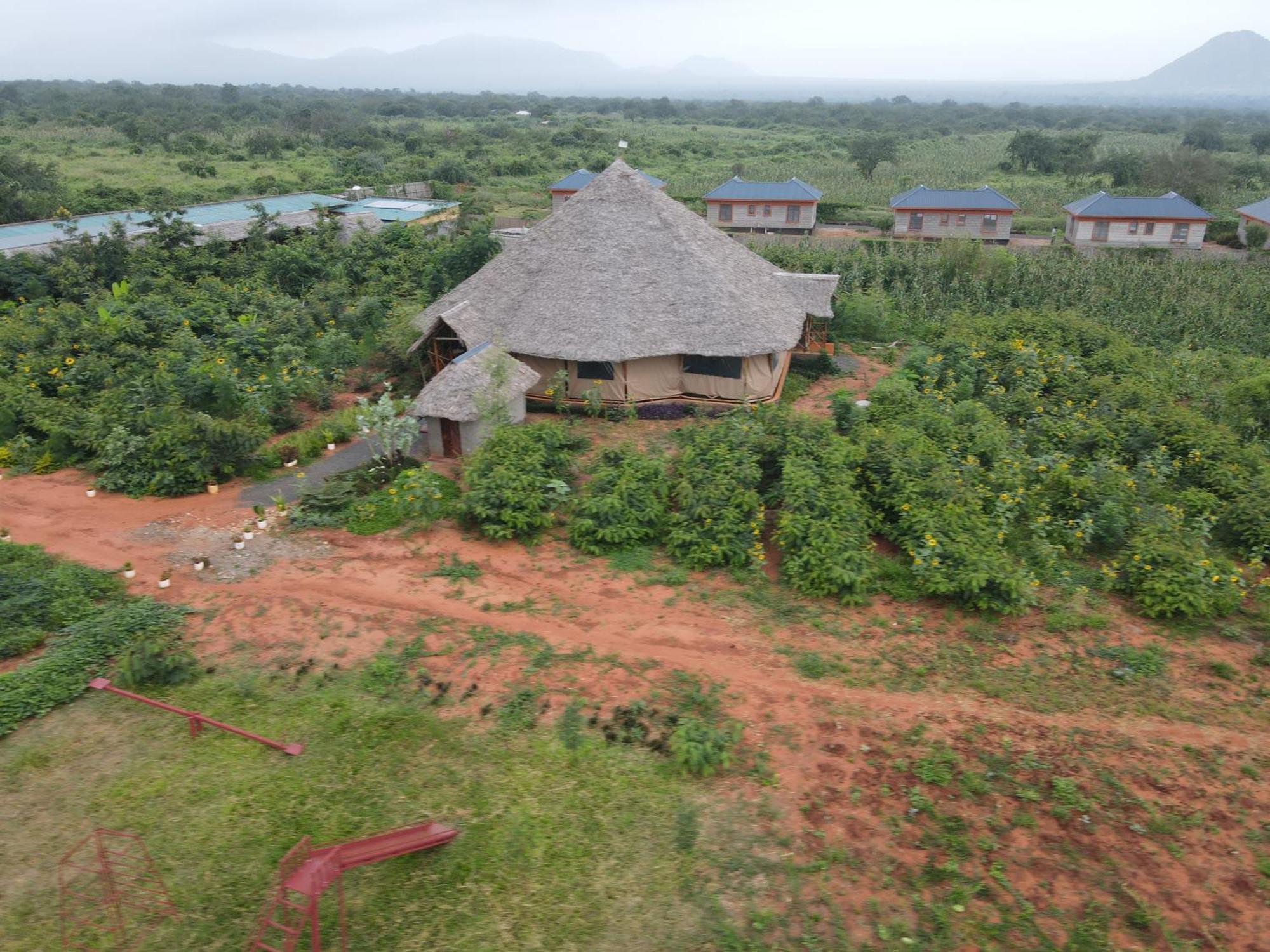 Tausa Tsavo Eco Lodge Voi المظهر الخارجي الصورة