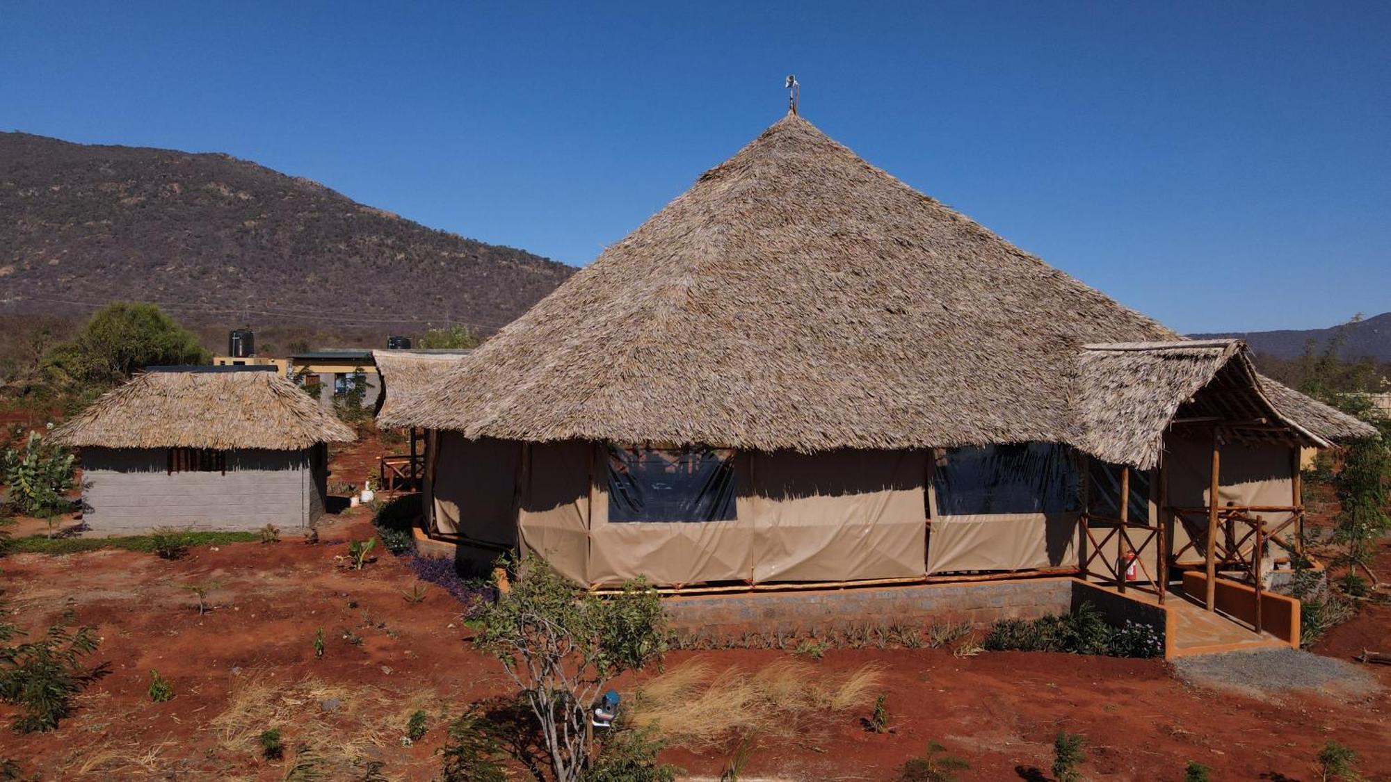 Tausa Tsavo Eco Lodge Voi المظهر الخارجي الصورة